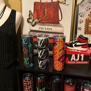 Fashion/Unique Drinkware- Tumblers L Designs/NIB